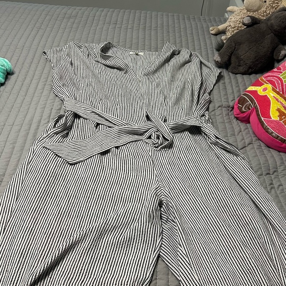 Womens Pantsuit - Picture 1 of 4